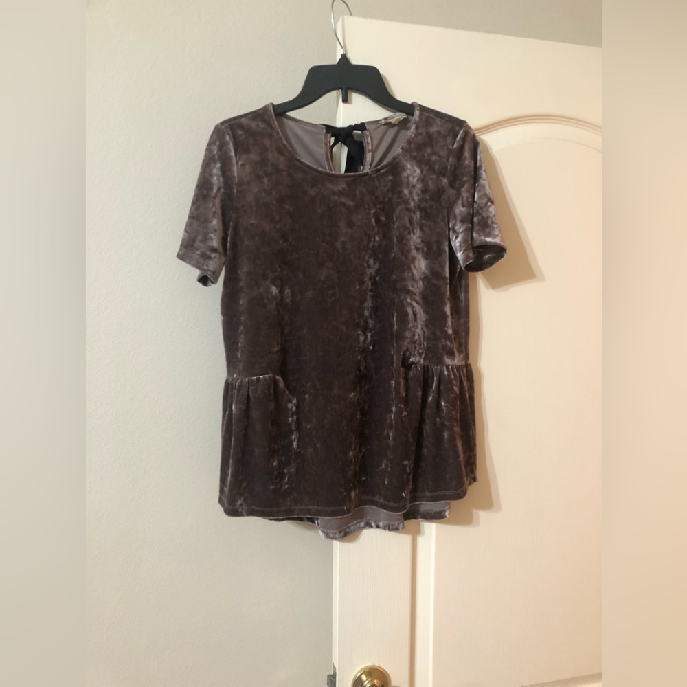 Pleione pinkish purple velvet blouse size Medium lightly used